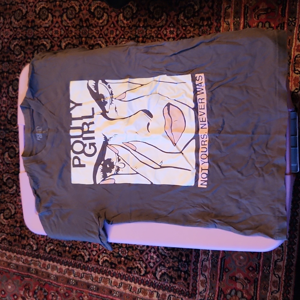 Pouty Girl Corinna Kopf T Shirt